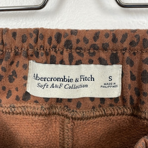 Abercrombie & Fitch Sweatpants Womens Small Animal Print 2 Pocket Elastic Waist - Picture 8 of 8